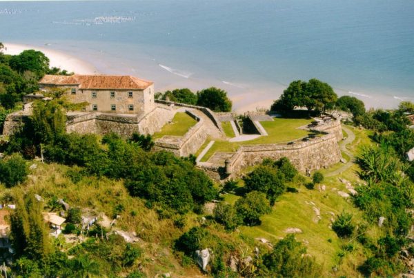 Fortaleza de São José da Ponta Grossa (Praia do Forte)