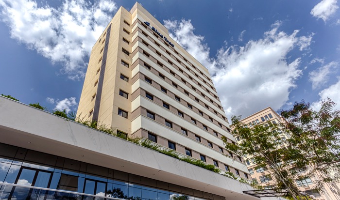 Férias escolares no interior de SP: Blue Tree Towers Valinhos recebe famílias em busca de descanso, boas opções de diversão e contato com a natureza