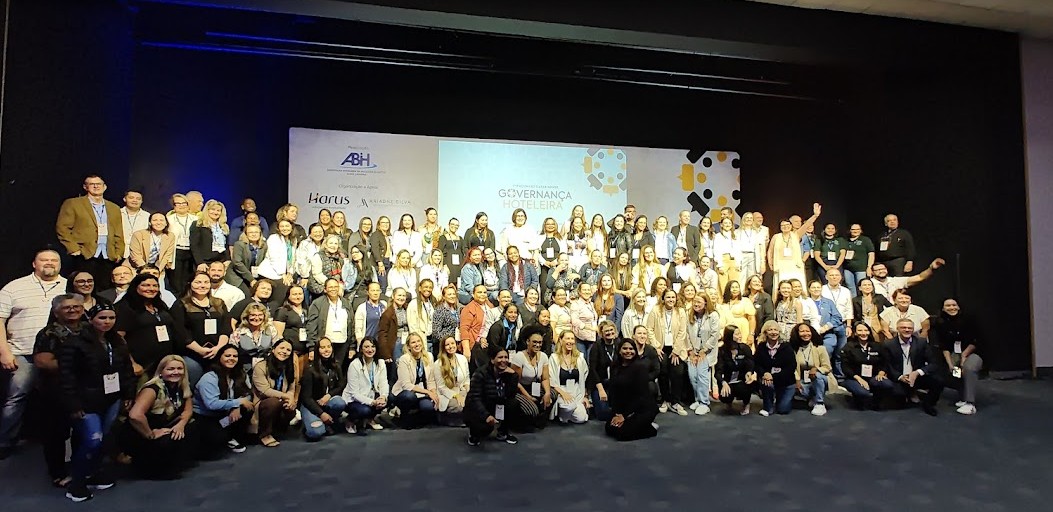 1º Encontro Catarinense de Governança Hoteleira reúne profissionais de todo o estado no Costão do Santinho