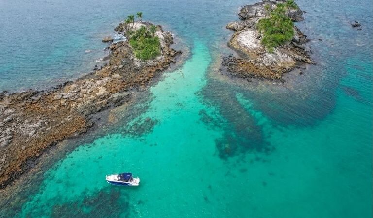 Turismo pelas águas: conheça 5 refúgios brasileiros só acessíveis para quem navega